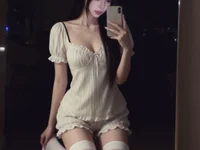 Tongtong- live cam model
