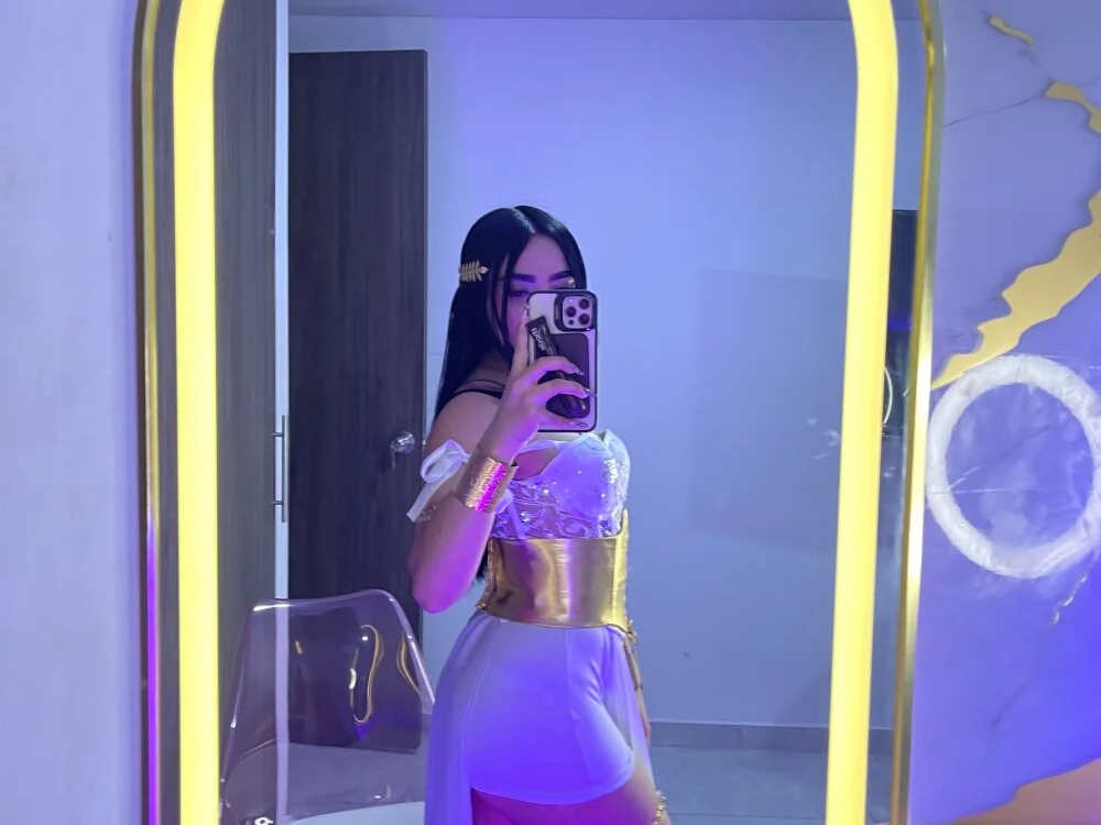 angiee_bunny 離線 XXX 聊天