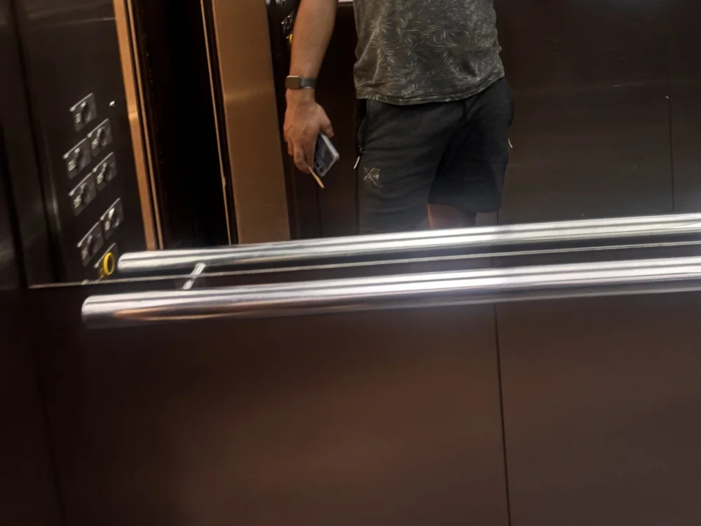 Kadenj92 Adlı Modelin Çevrimdışı XXX Sohbeti