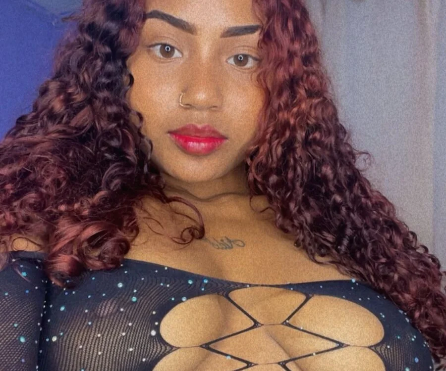 Vane_latina777 Offline XXX-Chat