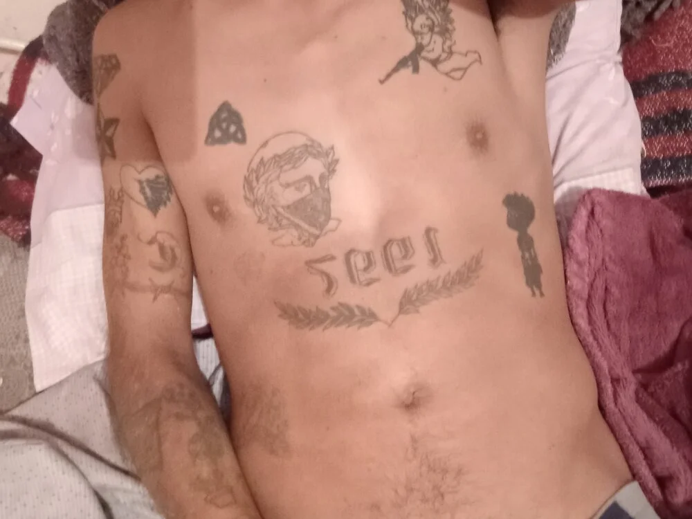 carloshot31 离线XXX聊天