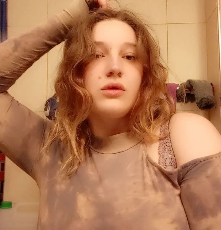 AnnitaMilliter Adlı Modelin Canlı XXX Sohbeti