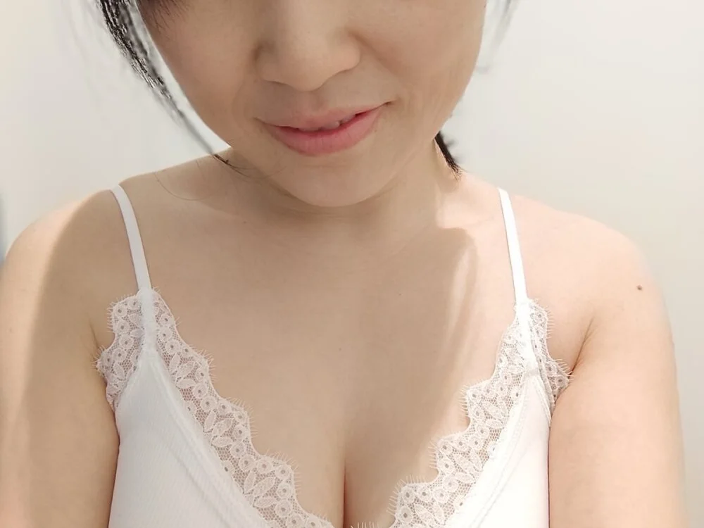 Haili-1's Offline XXX Chat