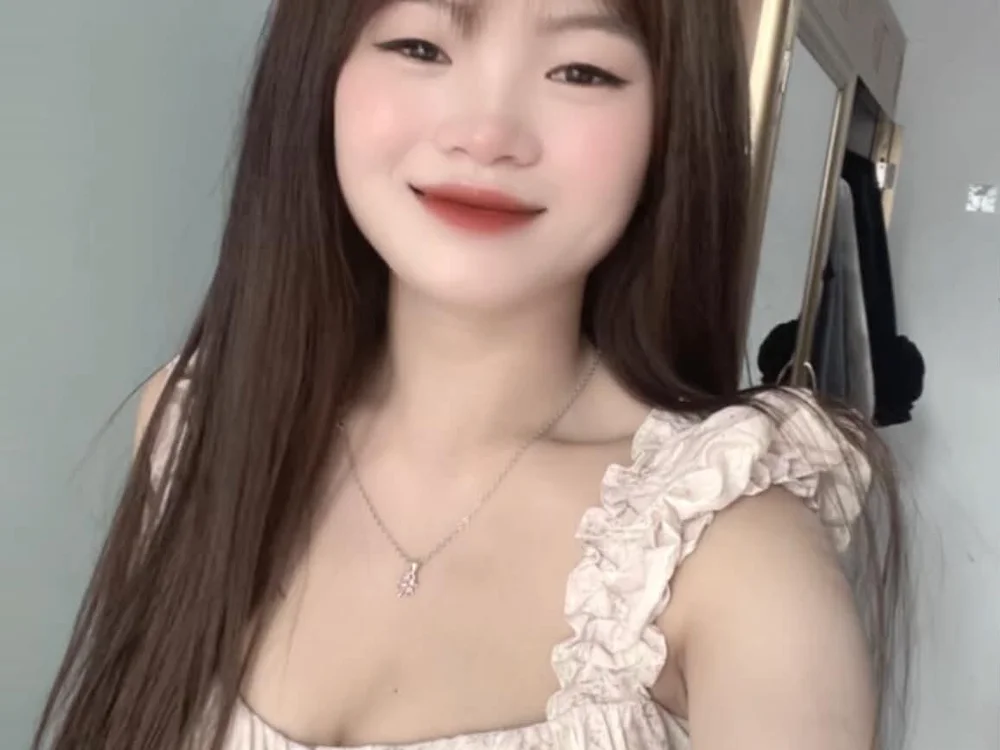 hanah84's Offline XXX Chat