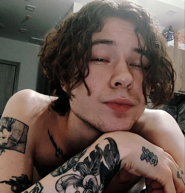 SugarBoyy13 offline chatrum