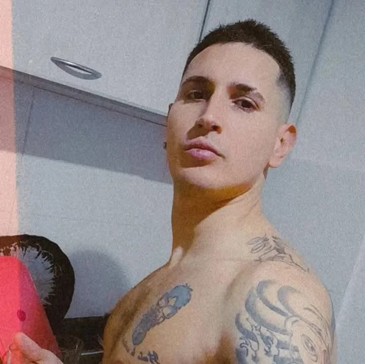 LukeBransonXXXX's Offline XXX Chat