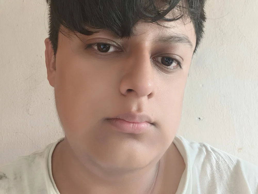 danx_22 Adlı Modelin Çevrimdışı Sohbet Odası