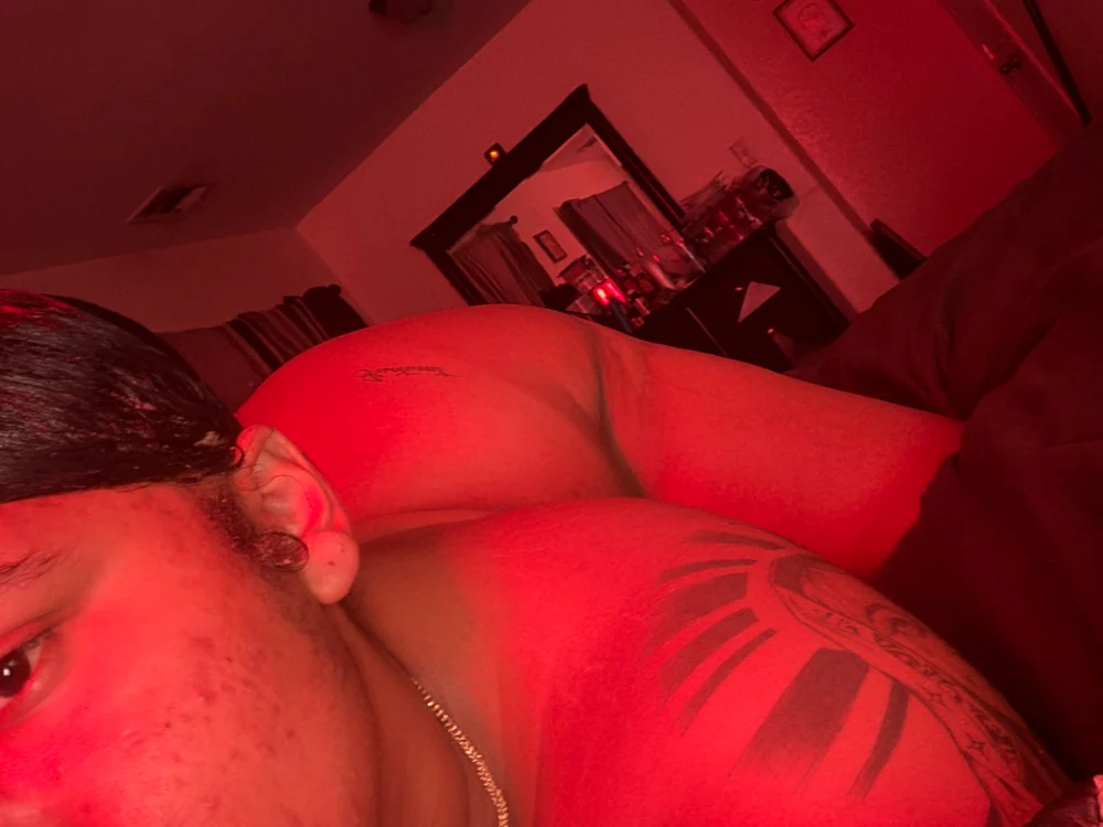 C4relesswhisperr's Offline XXX Chat