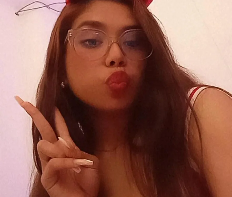 Slut_Nerd's Offline XXX Chat