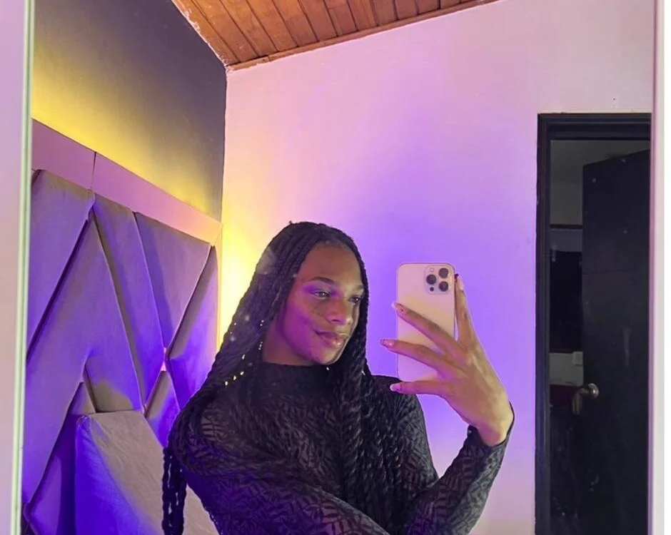 Raven_kiss' Offline XXX Chat