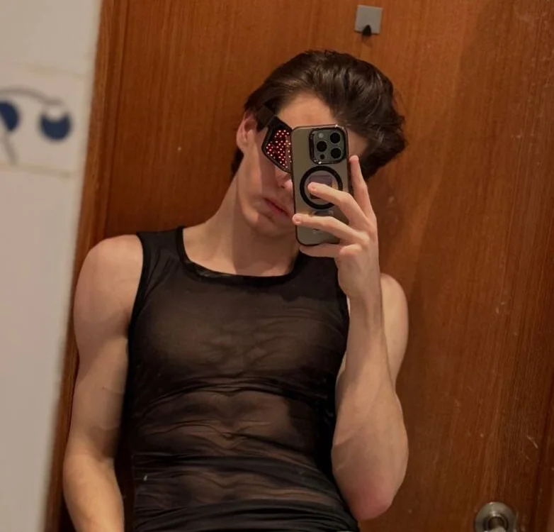 Mike_pornstar offline XXX-chat