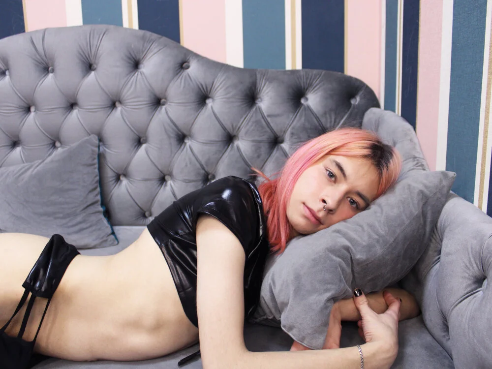 Eric_Chans' Offline XXX Chat