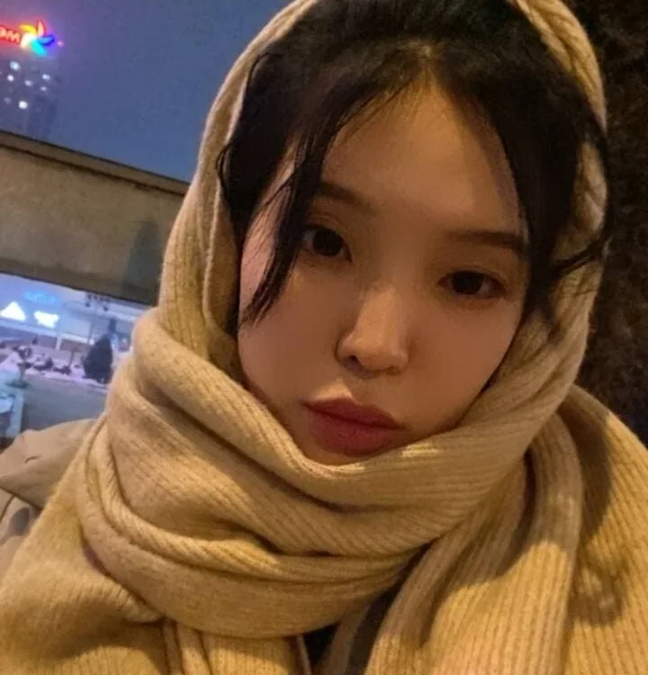 AisNeon's Offline XXX Chat