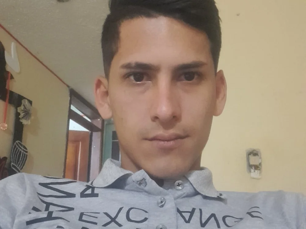 Онлайн чат XXX ynralberth77