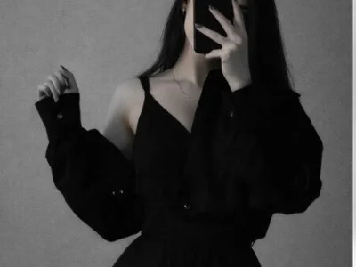 Hotty-Dolll