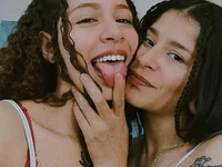 Chat XXX en directo de Alice_and_Amber_10