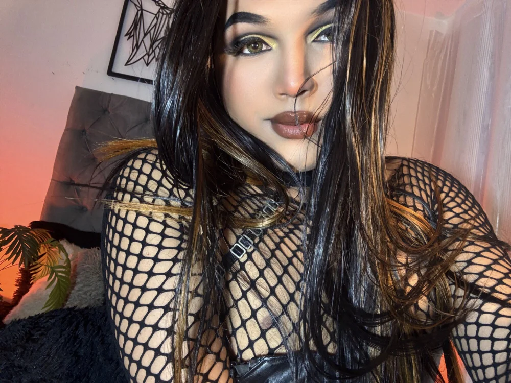 Misstres_Zoe's most recent online preview