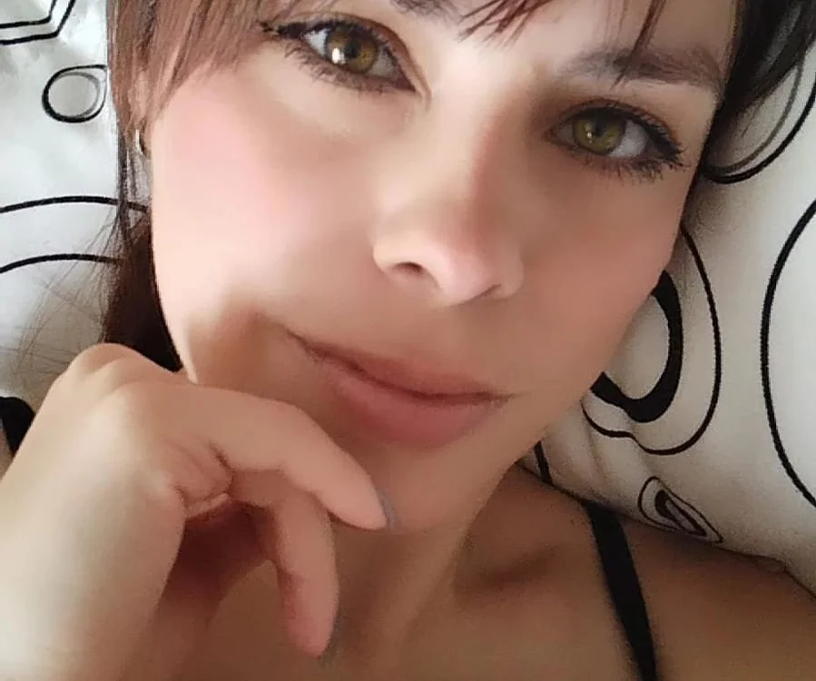 Liatompsonn offline chatrum