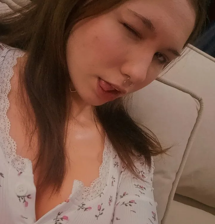 RenVeyra Live XXX-chat