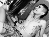 Wild_RoomXxX offline chatrum