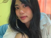 Модель YayeeShow