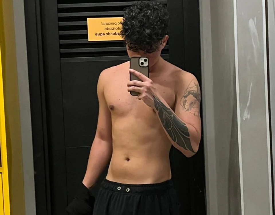 iam_logan: συνομιλία ΧΧΧ εκτός σύνδεσης