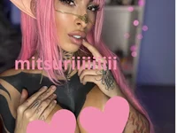 Модель MitsuriOfficial