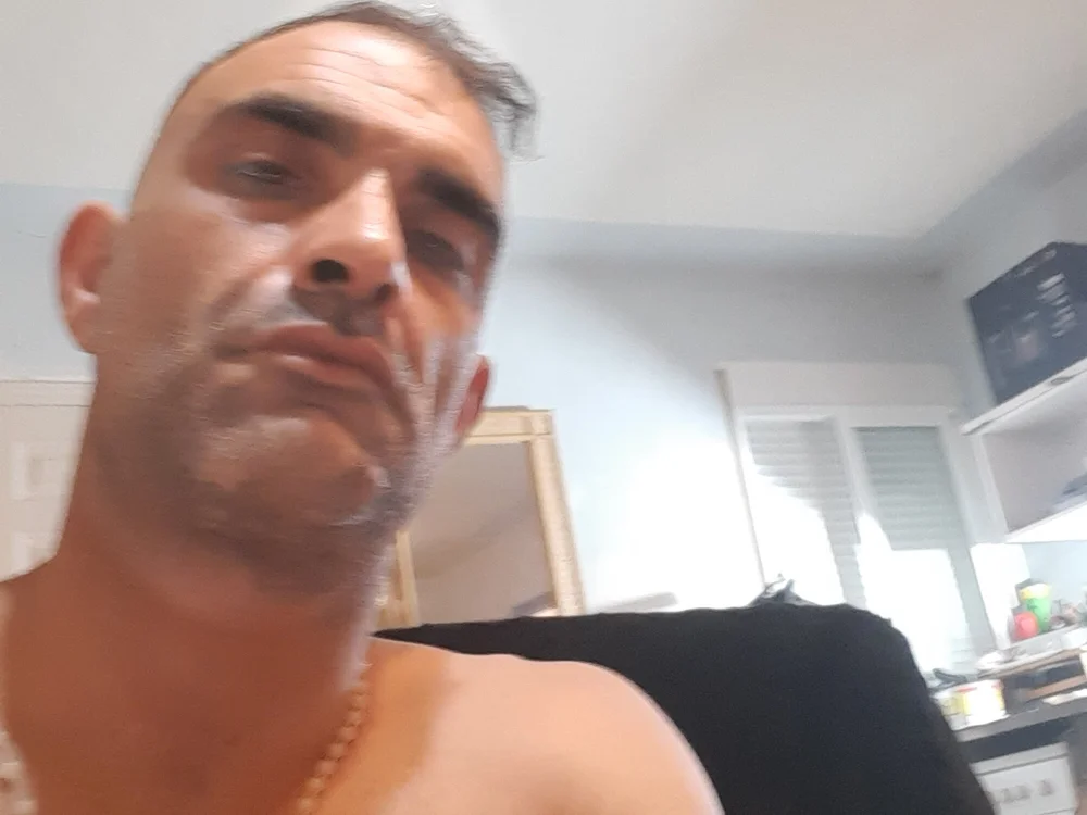 Ooooomm69 Offline Chatraum