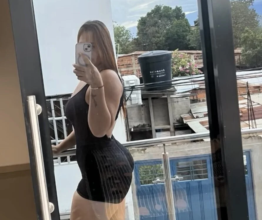 alayla's Offline Chat Room
