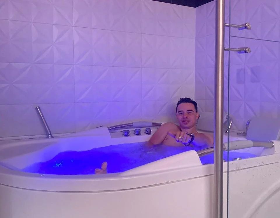 sebashotxxx20 offline chatrum