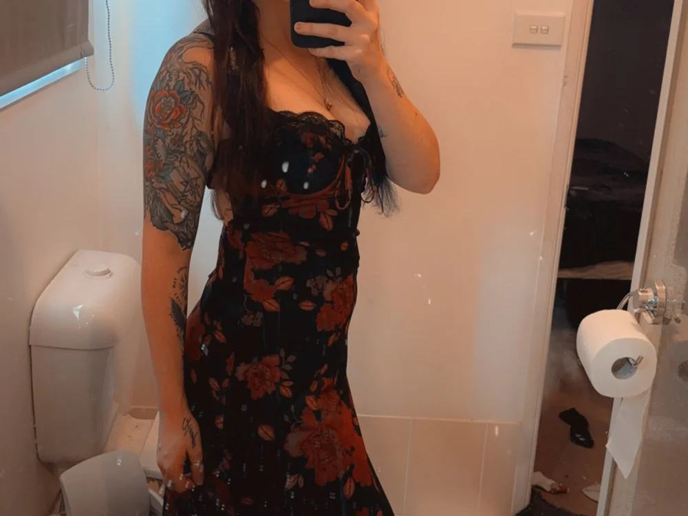 Miss_s' Offline Chat Room