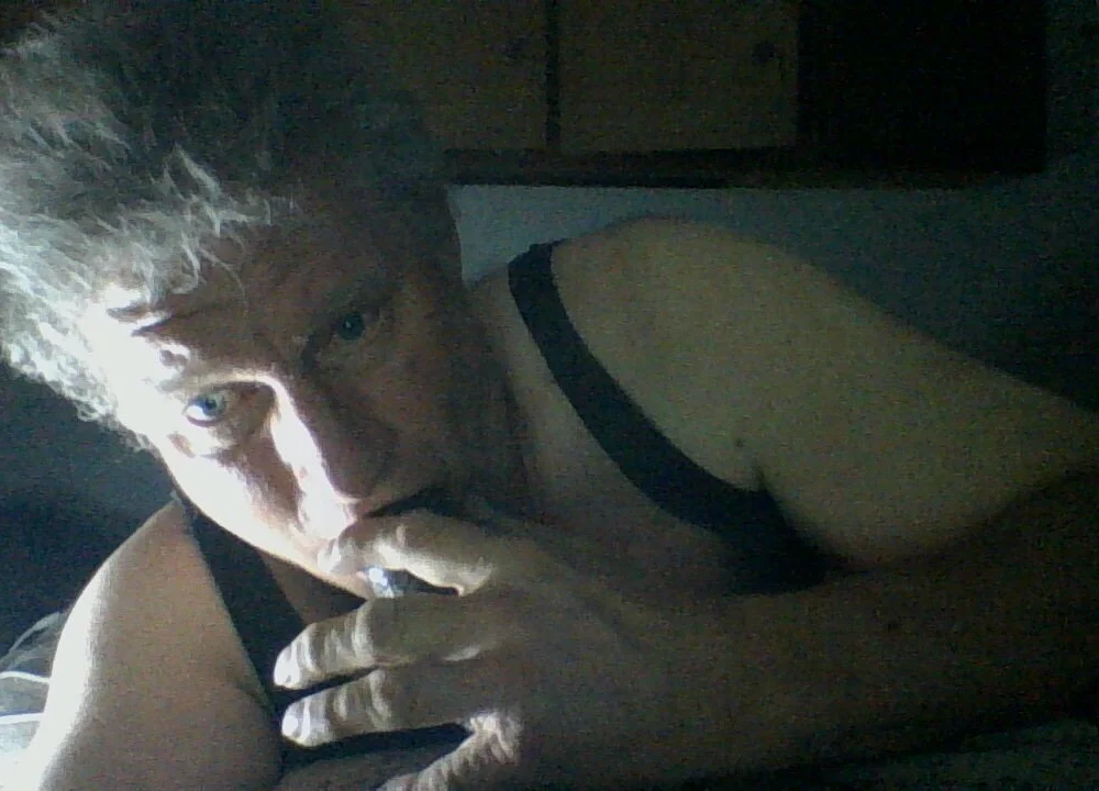 ineedabused's Offline XXX Chat