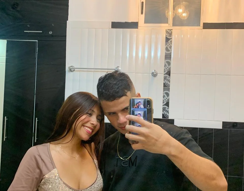 horrny_18_victoria offline XXX-chat