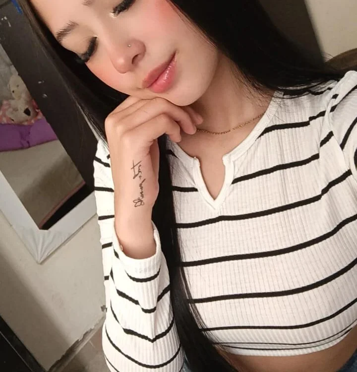 leyla_maya_vn's Offline XXX Chat