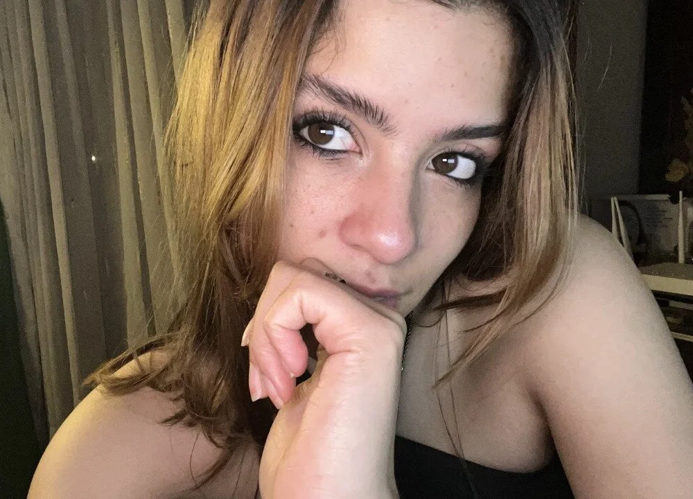 LeaWilsonn's Offline Chat Room