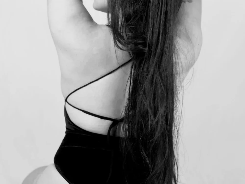 _laina_'s Offline Chat Room