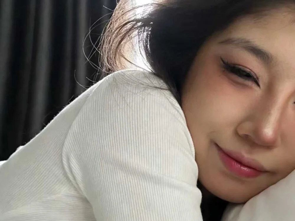 LuckyGirl-999のオフラインXXXチャット