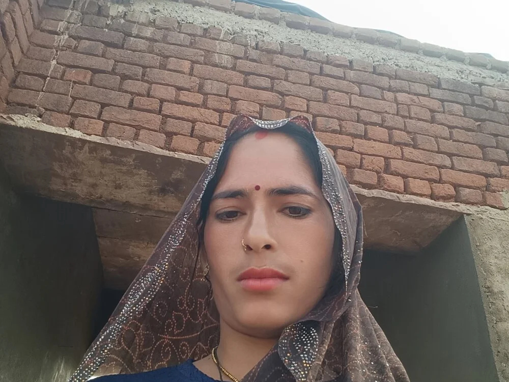 mayankahotxx's Offline XXX Chat