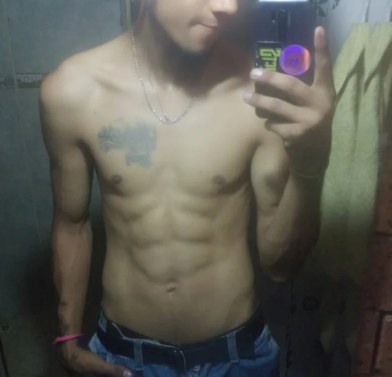 stuart_42O offline XXX-chat