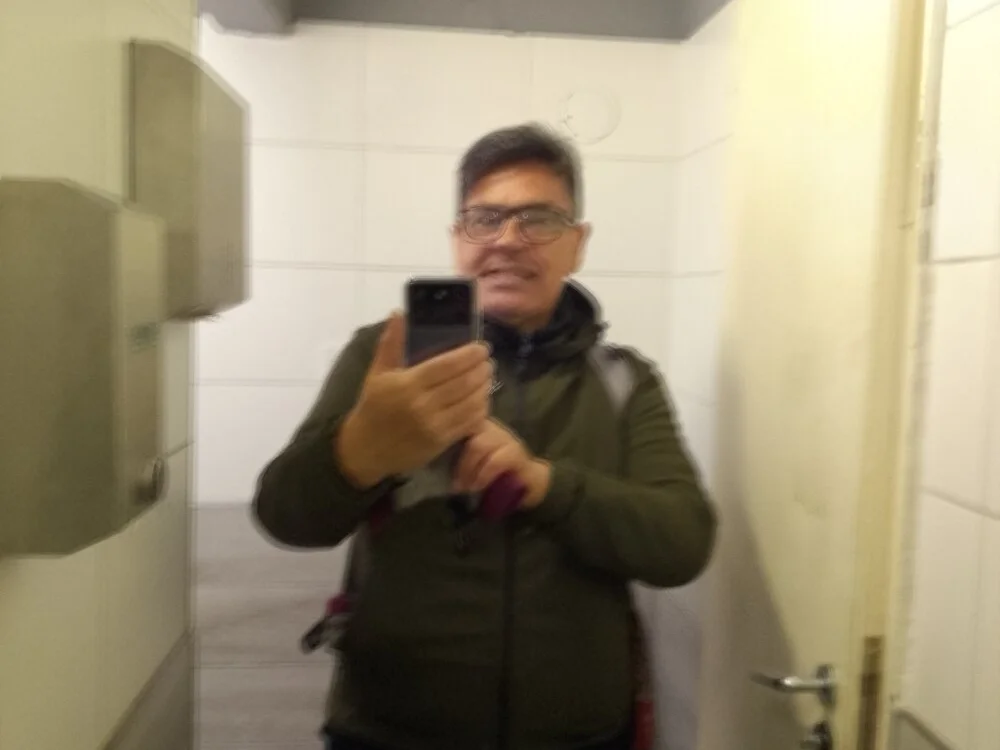 Profe_Carlin26's Offline XXX Chat