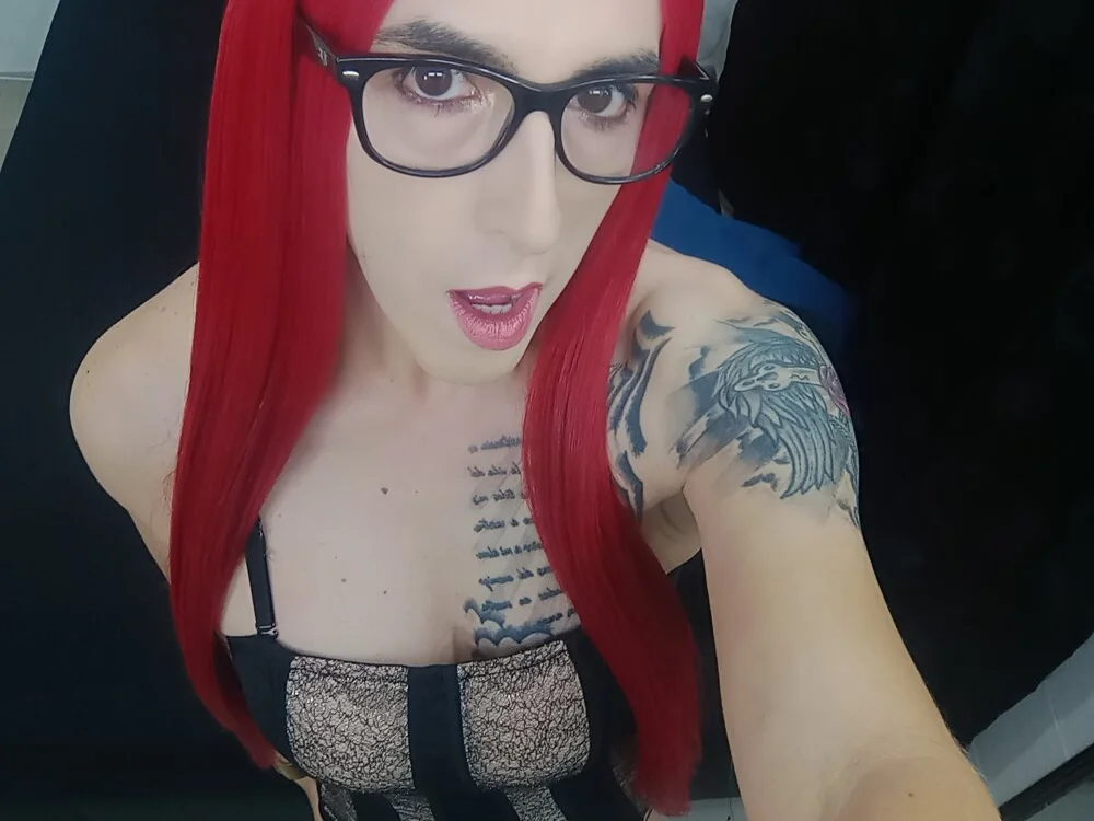 Cris_Pinup's Offline XXX Chat