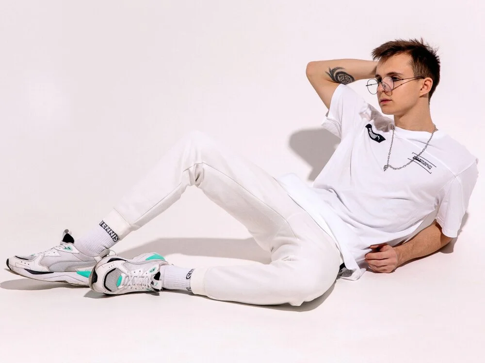 BarrettLidz's Offline XXX Chat