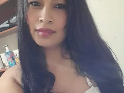 Shailademons- Female Latinhairy Chat Webcam