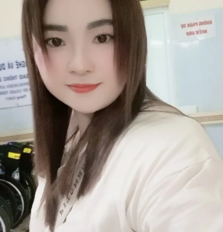 Luckygirls-399 離線 XXX 聊天