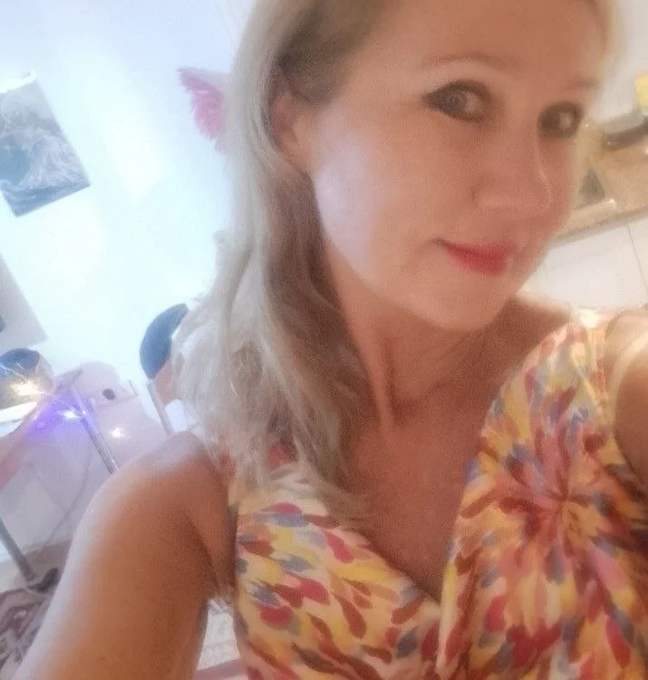 Qavonira – Offline XXX chat