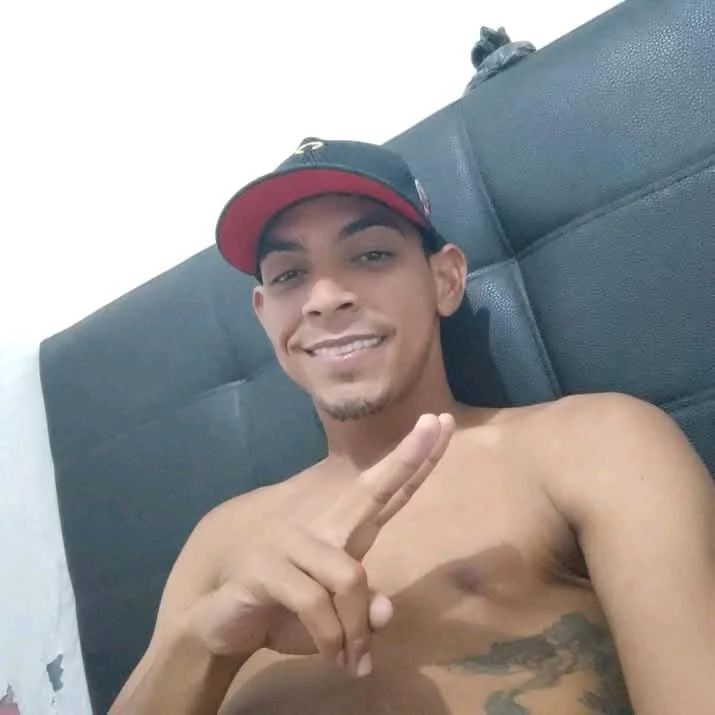 Dirtycouplewithoutlimits' Offline Chat Room