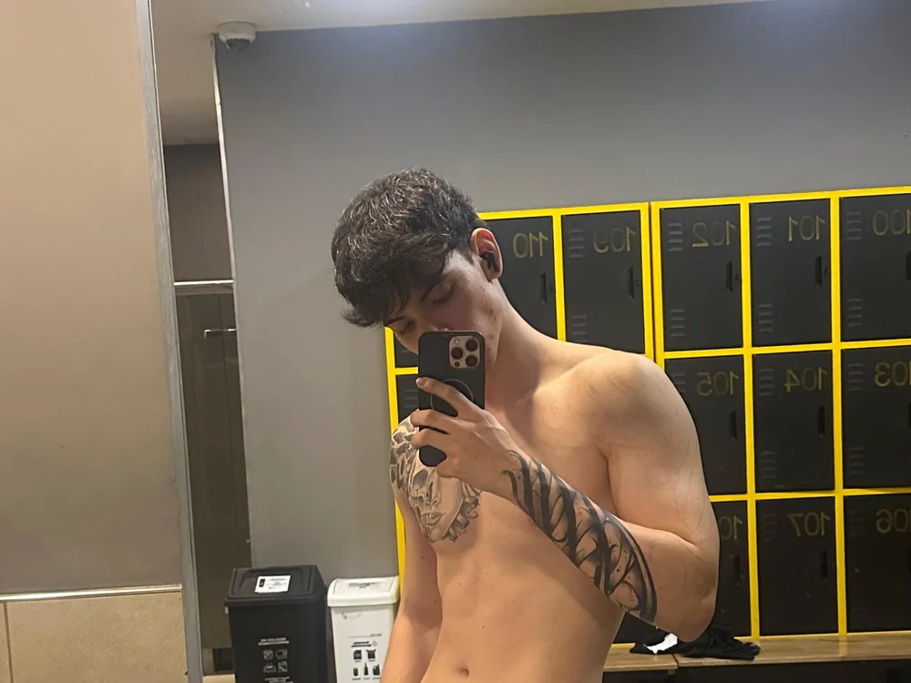 Joshh_Milleer's Offline XXX Chat