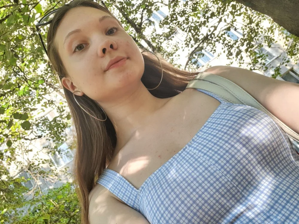 Heather_White offline chatrum