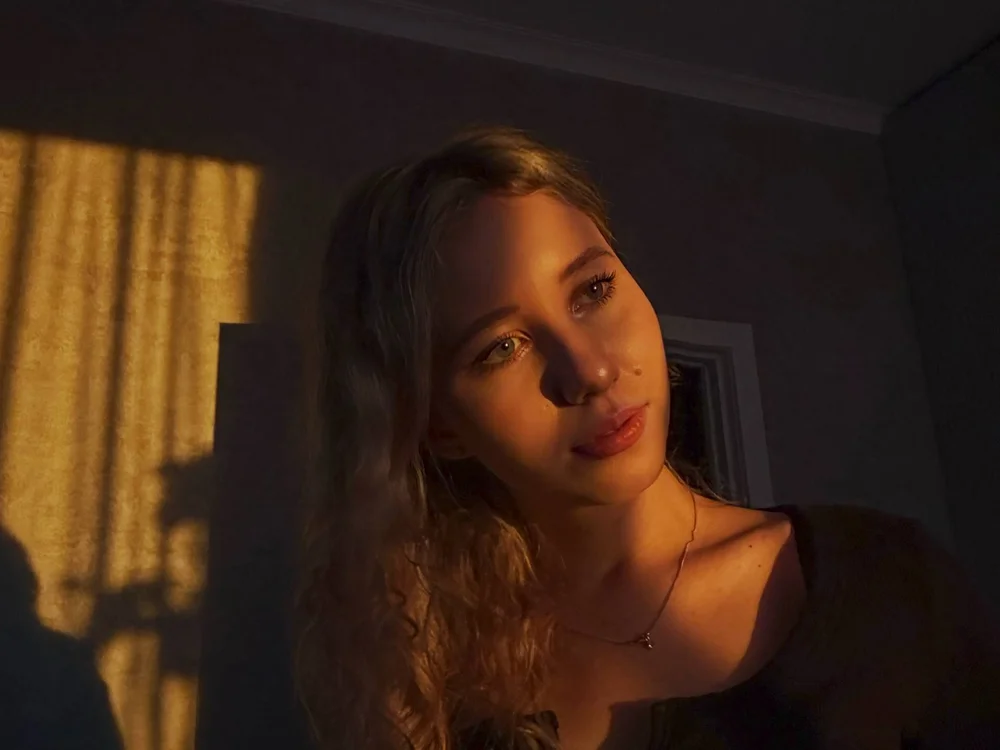 SubduedEmbrace – Offline XXX chat