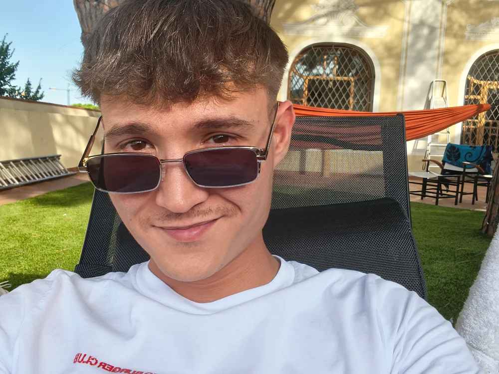 Nene19389: офлайн-секс-чат